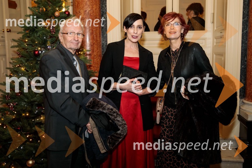 dr. Peter Kamien;  Melita Berzelak, odgovorna urednica revij Zarja in Pomagaj si sam;  Darinka Pavlič Kamien, strokovnjakinja za komuniciranjeSlovenka leta 2019 je Ninna Kozorog