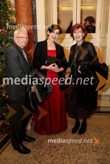 dr. Peter Kamien;  Melita Berzelak, odgovorna urednica revij Zarja in Pomagaj si sam;  Darinka Pavlič Kamien, strokovnjakinja za komuniciranjeSlovenka leta 2019 je Ninna Kozorog