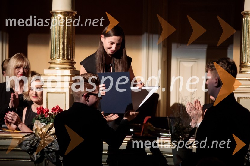  ... ;  Nina Šenk Kosem, skladateljica;  ... Slovenka leta 2019 je Ninna Kozorog