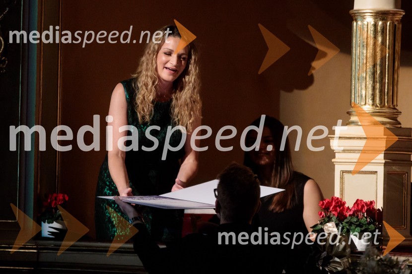  Bronja Žakelj, pisateljica;  ... Slovenka leta 2019 je Ninna Kozorog