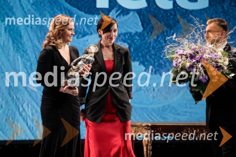 dr. Ninna Kozorog, zdravnica, predsednica društva Humanitarček;  Melita Berzelak, odgovorna urednica revij Zarja in Pomagaj si sam;  Marjan  Šarec, predsednik Vlade Republike SlovenijeSlovenka leta 2019 je Ninna Kozorog