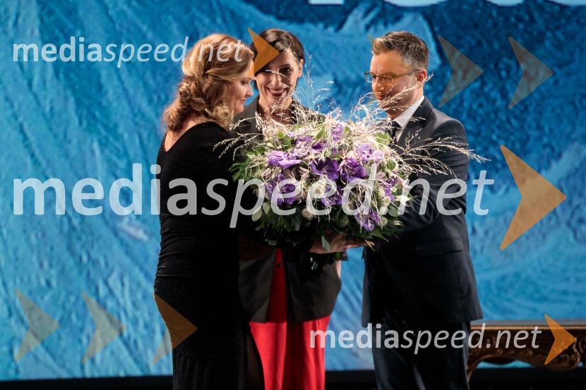 dr. Ninna Kozorog, zdravnica, predsednica društva Humanitarček;  Melita Berzelak, odgovorna urednica revij Zarja in Pomagaj si sam;  Marjan  Šarec, predsednik Vlade Republike SlovenijeSlovenka leta 2019 je Ninna Kozorog