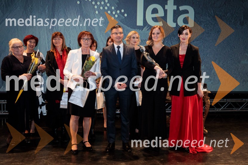  Biserka Marolt Meden, poslovna direktorica, Pediatrična klinika Ljubljana;  Jasna  Pečjak;  Tilka  Jamnik, specialistka za knjižno vzgojo otrok;  Duša  Hlade Zore, varuhinja pacientovih pravic;  Marjan  Šarec, predsednik Vlade Republike Slovenije; dr. Ninna Kozorog, zdravnica, predsednica društva Humanitarček;  Melita Berzelak, odgovorna urednica revij Zarja in Pomagaj si samSlovenka leta 2019 je Ninna Kozorog