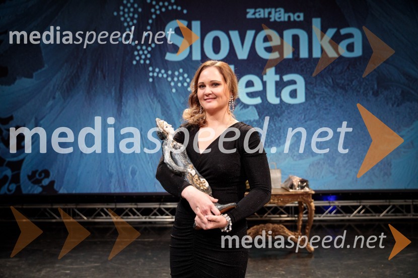 dr. Ninna Kozorog, zdravnica, predsednica društva HumanitarčekSlovenka leta 2019 je Ninna Kozorog