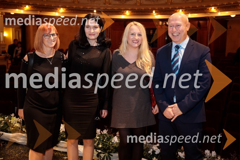  ... ;  Polona Lah, Ženska leta 2018, vodja projektov v Domu Danice Vogrinec, Maribor;  ... ;  ... Slovenka leta 2019 je Ninna Kozorog