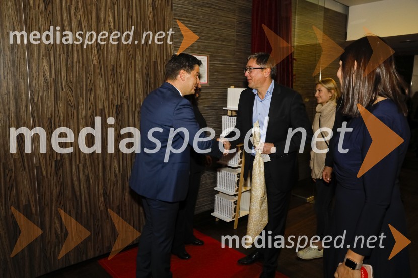 mag. Jože Torkar, Petrol, d.d., predsednik projekta Inženirke in inženirji bomo!;  ... ;  ... Inženirka leta 2019 je Aida Kamišalić Latifić