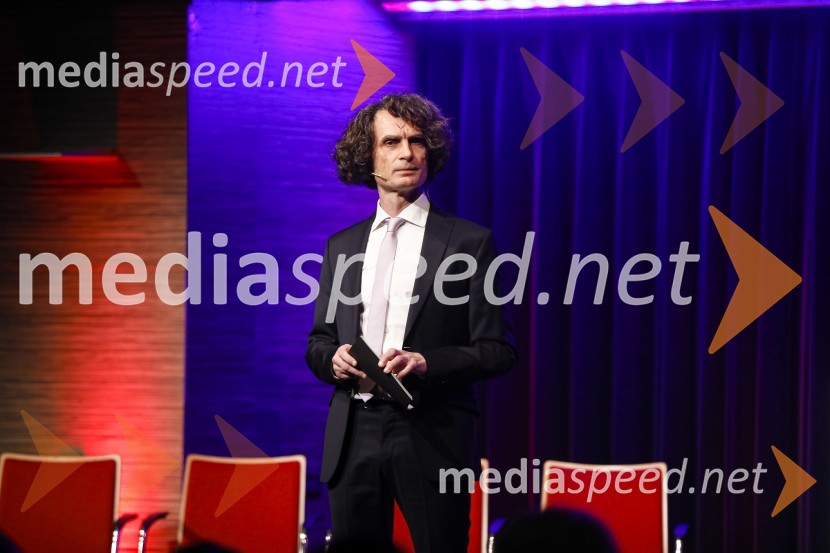  Jure Longyka, moderatorInženirka leta 2019 je Aida Kamišalić Latifić