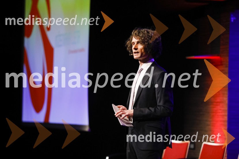  Jure Longyka, moderatorInženirka leta 2019 je Aida Kamišalić Latifić