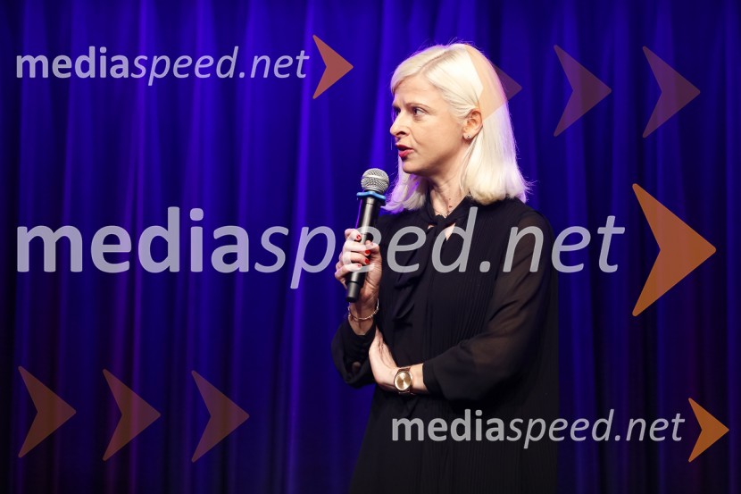 mag. Ksenija Klampfer, ministrica za delo, družino, socialne zadeve in enake možnosti RSInženirka leta 2019 je Aida Kamišalić Latifić