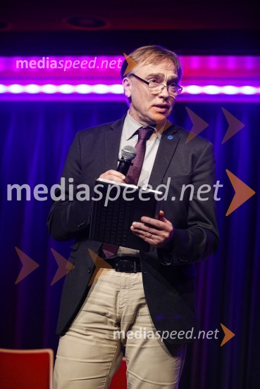 dr. Mark Pleško, CEO CosylabInženirka leta 2019 je Aida Kamišalić Latifić