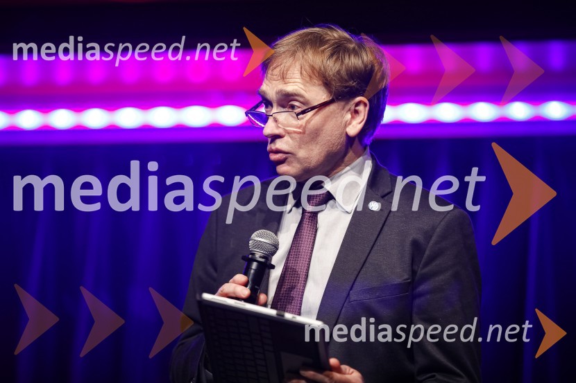 dr. Mark Pleško, CEO CosylabInženirka leta 2019 je Aida Kamišalić Latifić