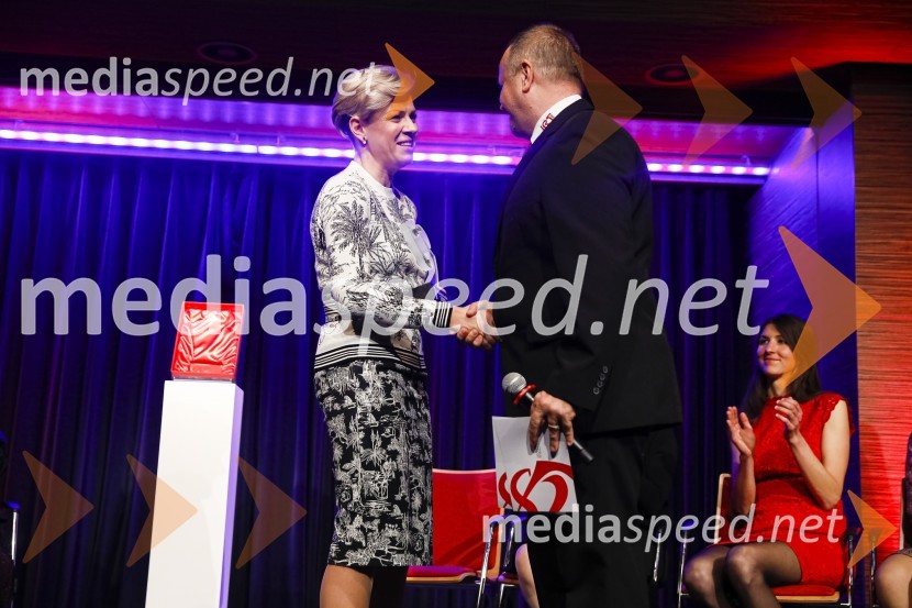 dr. Aida  Kamišalić Latifić,  Fakulteta za elektrotehniko, računalništvo in informatiko, Univerza v Mariboru;  Darko Švetak, Fakulteta za strojništvo, Univerza v LjubljaniInženirka leta 2019 je Aida Kamišalić Latifić