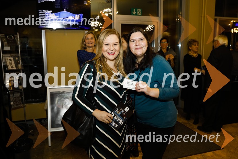  Alma Rahne, novinarka;  Teja Pelko, novinarka, Svet24Za narodov blagor, premiera satirične komedije