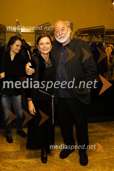  Darja Hlavka Godina, glasbena oblikovalka;  Karpo Godina, režiserZa narodov blagor, premiera satirične komedije