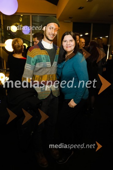  Voranc  Boh, igralec;  Teja Pelko, novinarka, Svet24Za narodov blagor, premiera satirične komedije