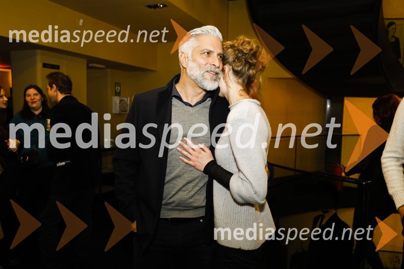  Sebastian Cavazza, dramski in filmski igralec;  Ajda Smrekar, igralkaZa narodov blagor, premiera satirične komedije