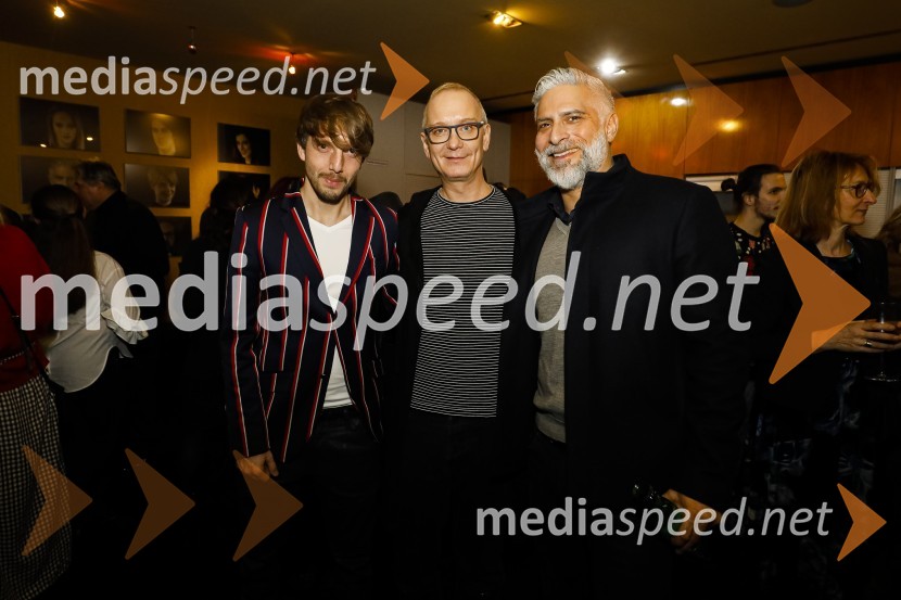  Aljoša  Bagola, izvršni kreativni direktor Pristop Creative;  Uroš Smolej, igralec;  Sebastian Cavazza, dramski in filmski igralecZa narodov blagor, premiera satirične komedije