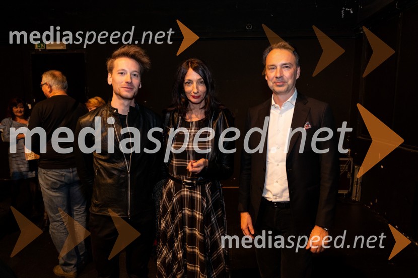  ... ;  Tina Gorenjak, igralka;  Tomislav Čizmić, direktor uprave, Mercator d. d.Maria, premiera drame