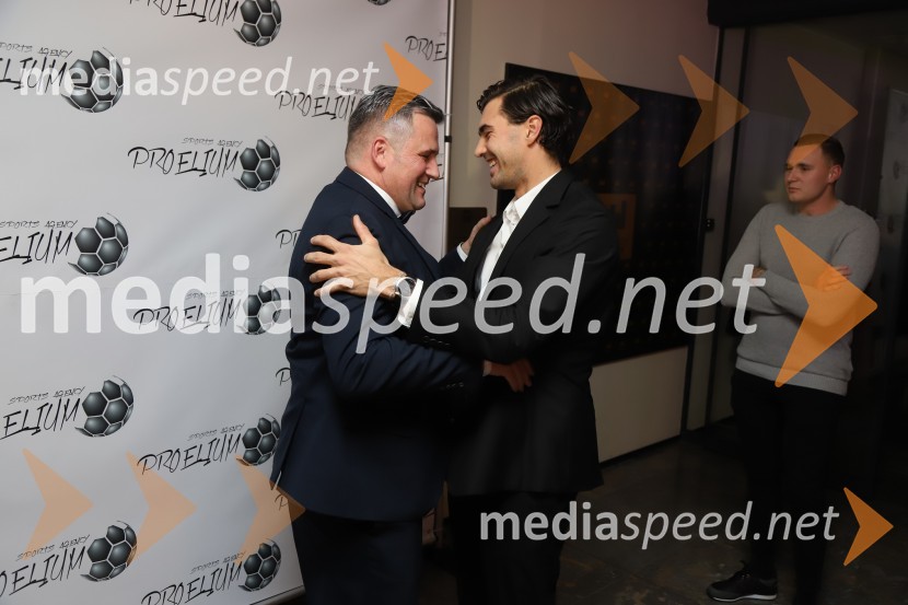  Damir Battisti, direktor Adecco H. R. d.o.o.;  Žan  Luka Zelko, jadralecGala Proelium 2019, razglasitev najboljših športnikov in druženje