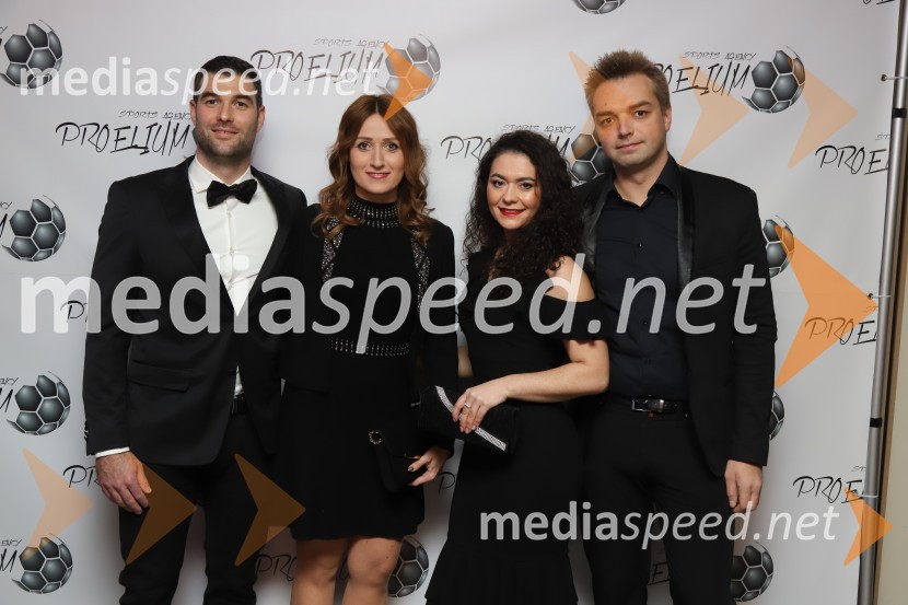  Žiga Dobrin;  Jasmina Dobrin;  ... ;  ... Gala Proelium 2019, razglasitev najboljših športnikov in druženje