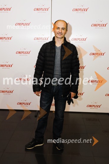  Miki Bubulj, stand up komikFilm Podli fantje za vedno navdušil v Cineplexxu