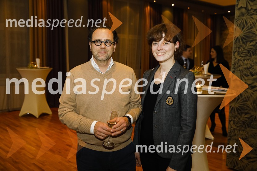  Jure Konič;  Capucine  GremeretGalette des rois novoletno srečanje Francosko slovenskega poslovnega kluba in Francoskega veleposlaništva v Sloveniji