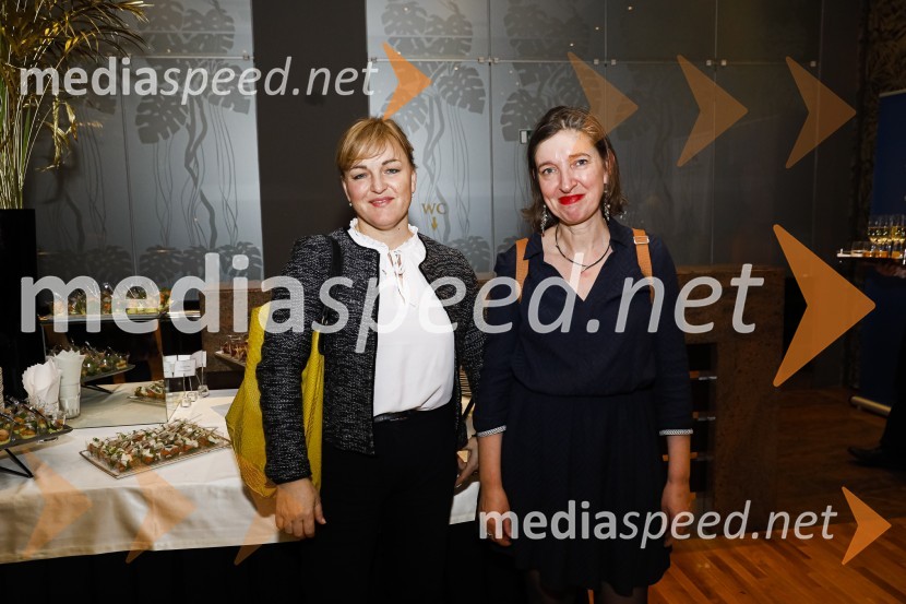  Beti Zajc;   Isabelle  Desvignes, Direktorica Francoskega inštituta v SlovenijiGalette des rois novoletno srečanje Francosko slovenskega poslovnega kluba in Francoskega veleposlaništva v Sloveniji