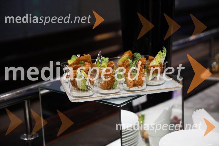 Galette des rois novoletno srečanje Francosko slovenskega poslovnega kluba in Francoskega veleposlaništva v Sloveniji