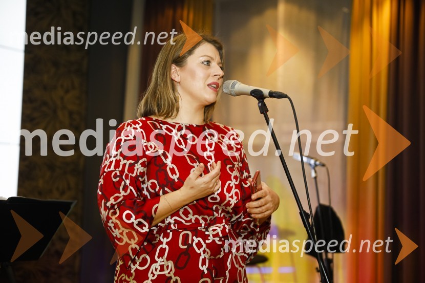  Špela  Šikovec, Francosko slovenski poslovni klubGalette des rois novoletno srečanje Francosko slovenskega poslovnega kluba in Francoskega veleposlaništva v Sloveniji