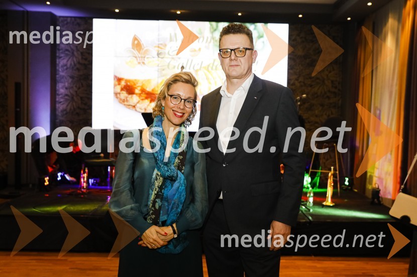  Florence  Ferrari, francoska veleposlanica v Sloveniji;  Leon Lozar, direktor AquasystemsGalette des rois novoletno srečanje Francosko slovenskega poslovnega kluba in Francoskega veleposlaništva v Sloveniji