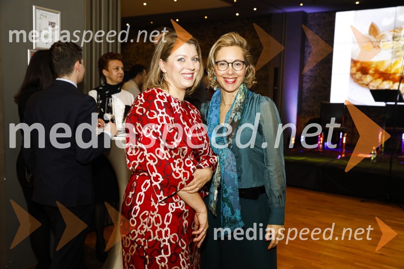  Špela  Šikovec, Francosko slovenski poslovni klub;  Florence  Ferrari, francoska veleposlanica v SlovenijiGalette des rois novoletno srečanje Francosko slovenskega poslovnega kluba in Francoskega veleposlaništva v Sloveniji