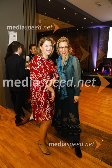  Špela  Šikovec, Francosko slovenski poslovni klub;  Florence  Ferrari, francoska veleposlanica v SlovenijiGalette des rois novoletno srečanje Francosko slovenskega poslovnega kluba in Francoskega veleposlaništva v Sloveniji