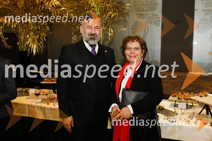 Galette des rois novoletno srečanje Francosko slovenskega poslovnega kluba in Francoskega veleposlaništva v Sloveniji