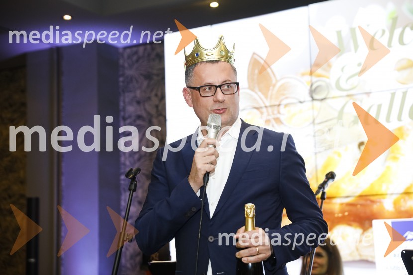  Tomaž Žnidarič, predsednik uprave Ljubljanskih mlekarn Galette des rois novoletno srečanje Francosko slovenskega poslovnega kluba in Francoskega veleposlaništva v Sloveniji