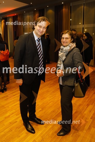  ... ;  Jana  Bajec PovšeGalette des rois novoletno srečanje Francosko slovenskega poslovnega kluba in Francoskega veleposlaništva v Sloveniji