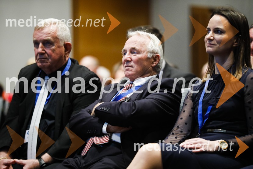  ... ;  ... ;  Lidija Štruc, Desus, generalna sekretarkaNova predsednica stranke DESUS je Aleksandra Pivec