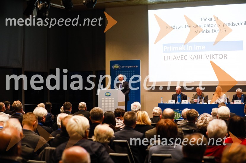  Karl Erjavec, minister za obrambo RSNova predsednica stranke DESUS je Aleksandra Pivec