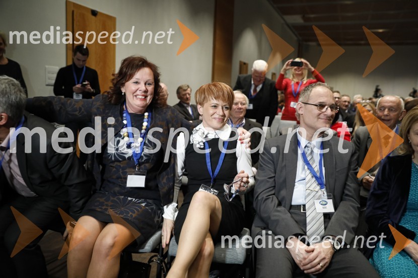  Anita Manfreda, direktorica občinske uprave, Občina Brda, Desus, podpredsednica ; dr. Aleksandra Pivec, ministrica za kmetijstvo, gozdarstvo in prehrano RS, predsednica stranke DESUS;  Borut  Stražišar, predavatelj in praktik na različnih pravnih področjihNova predsednica stranke DESUS je Aleksandra Pivec