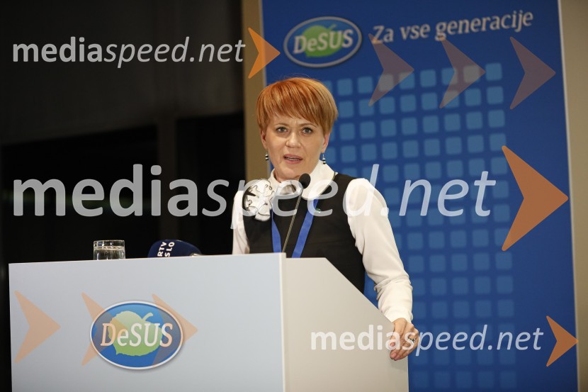 dr. Aleksandra Pivec, ministrica za kmetijstvo, gozdarstvo in prehrano RS, predsednica stranke DESUSNova predsednica stranke DESUS je Aleksandra Pivec