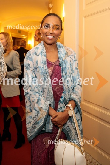  Irena Yebuah Tiran, operna pevkaDevica Orleanska, premiera opere