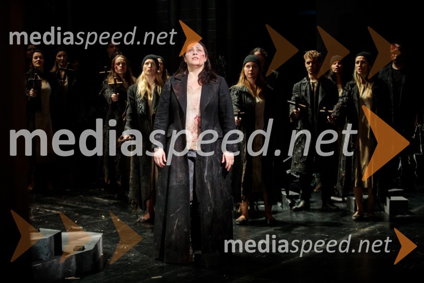  Nuška Drašček, pevkaDevica Orleanska, premiera opere