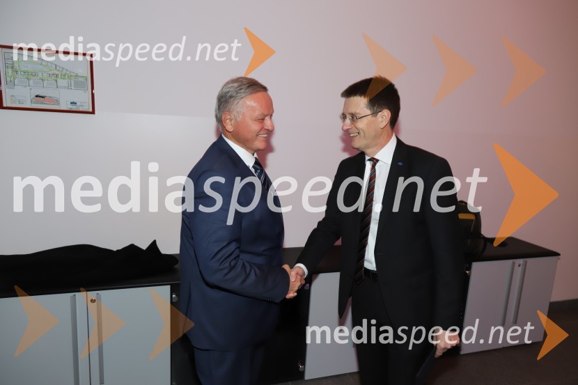 prof. dr. Ivan Krajnc, dekan, Medicinska fakulteta Univerze v Mariboru; prof. dr. Zdravko Kačič, rektor Univerze v MariboruSvečana akademija ob 15-letnici Medicinske fakultete Univerze v Mariboru