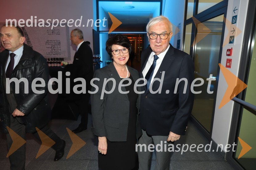 prof. dr. Dušanka Mičetić Turk, Medicinska fakulteta, Univerza v Mariboru; prim. prof. dr.  Zmago  Turk, zdravnik specialist medicinske rehabilitacije, profesor na Medicinski fakulteti UMSvečana akademija ob 15-letnici Medicinske fakultete Univerze v Mariboru