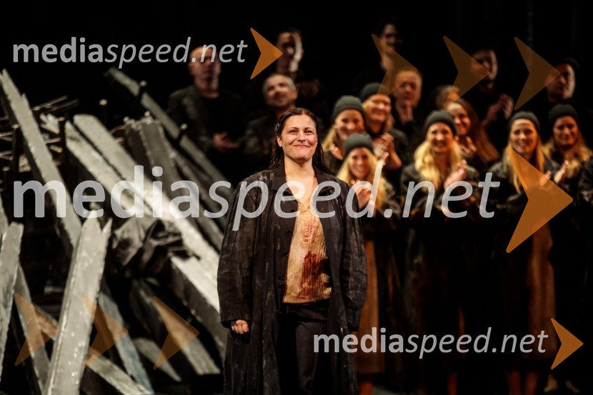  Nuška Drašček, pevkaDevica Orleanska, premiera opere