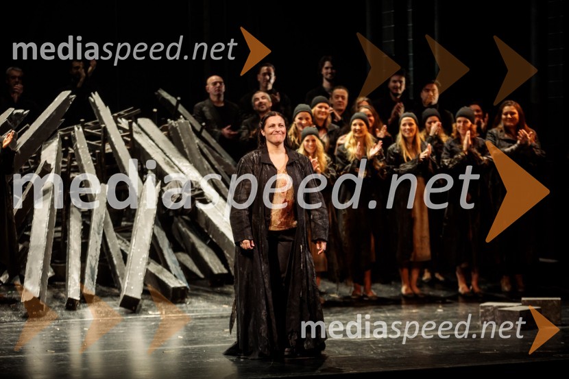  Nuška Drašček, pevkaDevica Orleanska, premiera opere