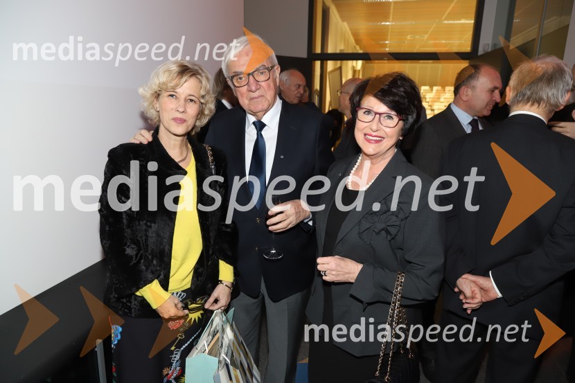  ... ; prim. prof. dr.  Zmago  Turk, zdravnik specialist medicinske rehabilitacije, profesor na Medicinski fakulteti UM; prof. dr. Dušanka Mičetić Turk, Medicinska fakulteta, Univerza v MariboruSvečana akademija ob 15-letnici Medicinske fakultete Univerze v Mariboru