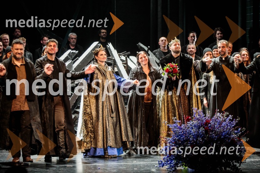  ... ;  ... ;  Urška  Arlič Gololičič, operna pevka;  Nuška Drašček, pevka;  David Jagodic, tenorist;  ... Devica Orleanska, premiera opere