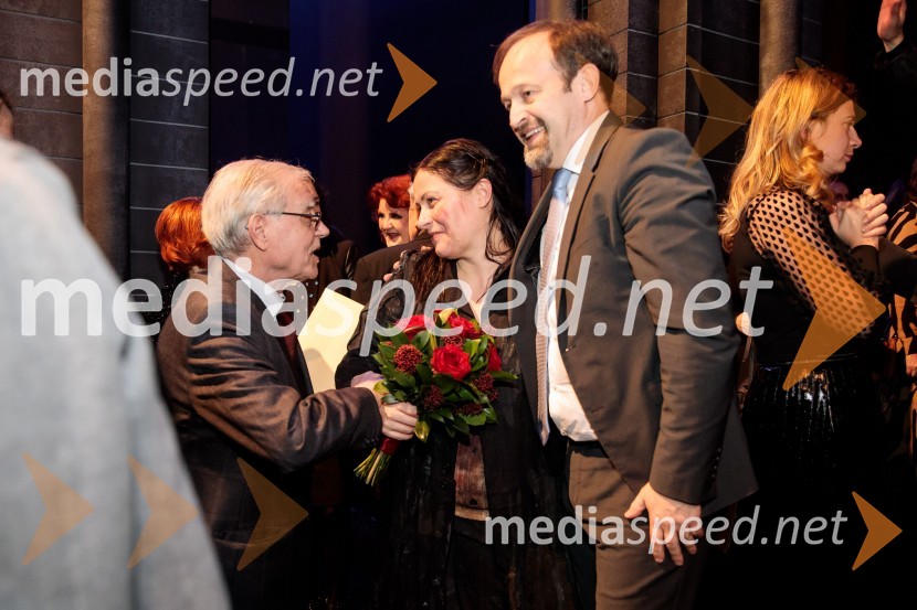  ... ;  Nuška Drašček, pevka;  ... Devica Orleanska, premiera opere