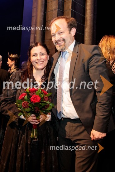  ... ;  Nuška Drašček, pevkaDevica Orleanska, premiera opere