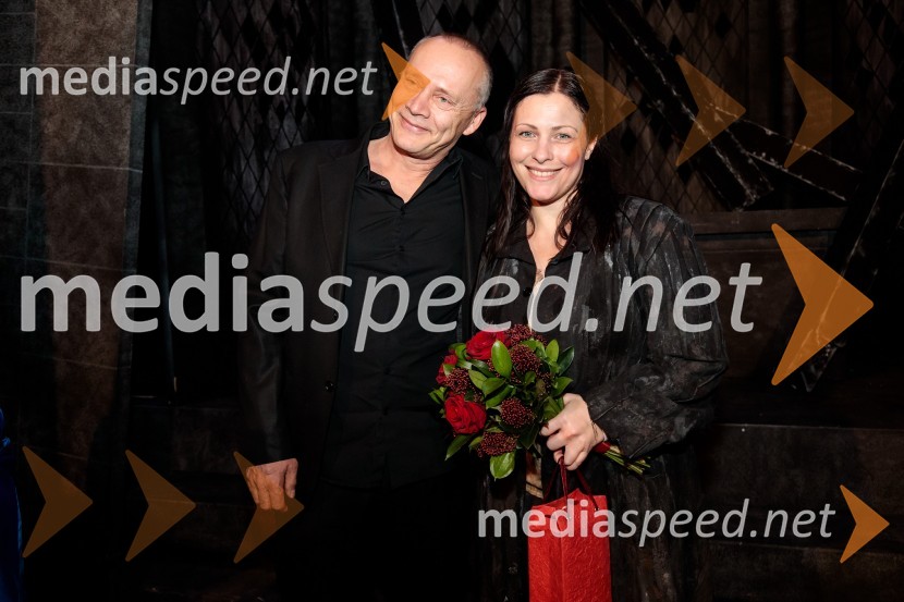  ... ;  Nuška Drašček, pevkaDevica Orleanska, premiera opere